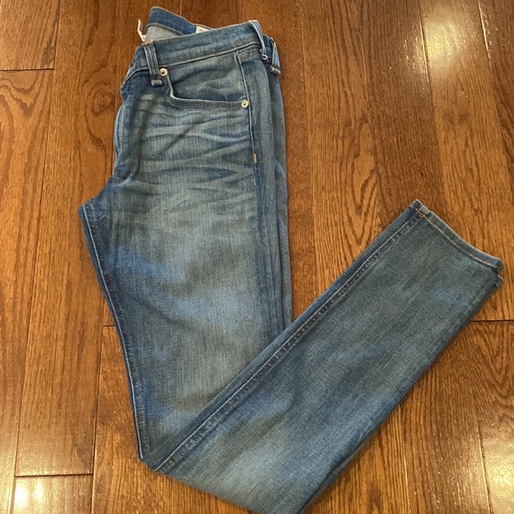 Rag and Bone Jeans size 28. - Picture 3 of 4